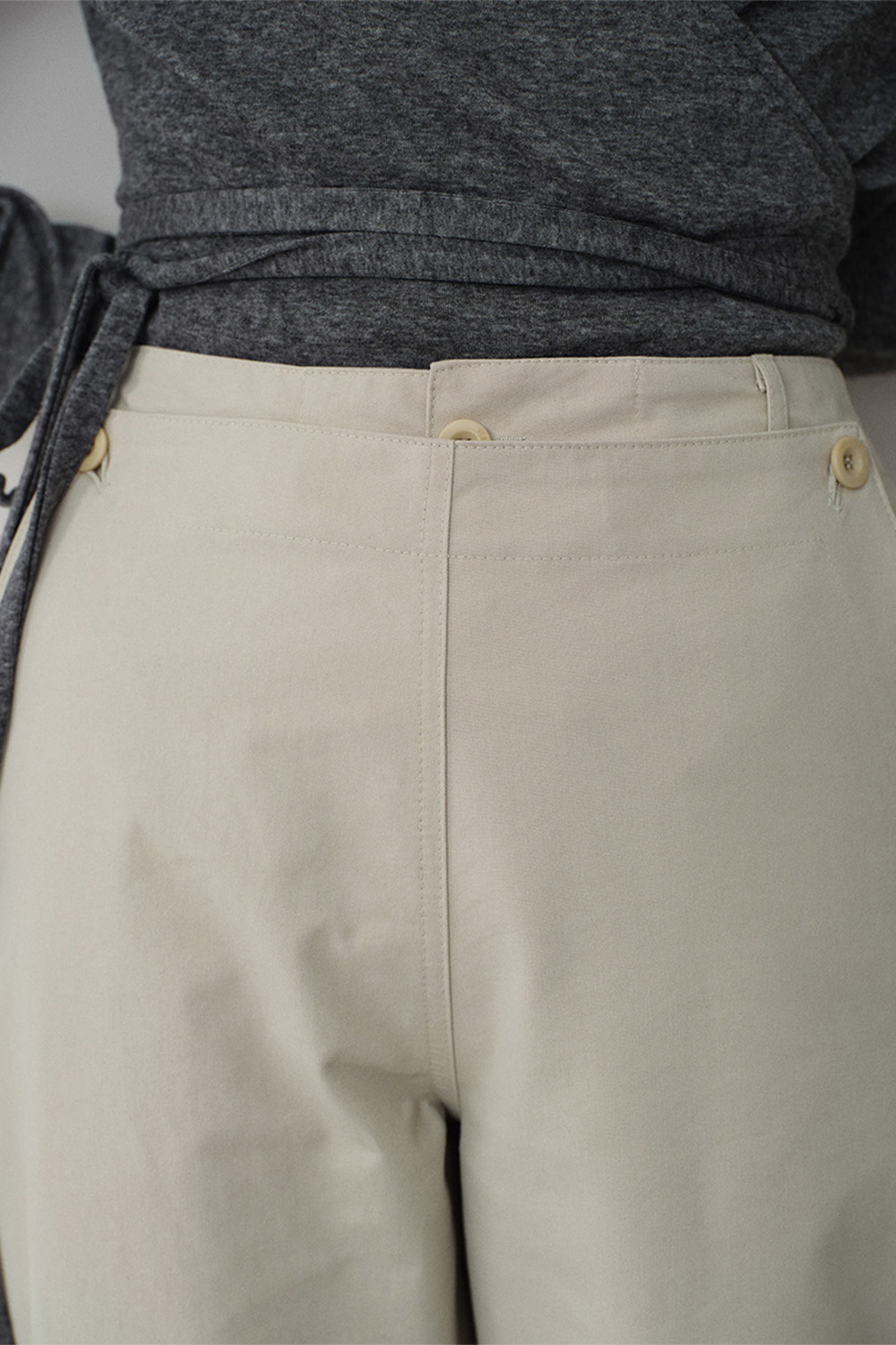 Button cotton pants (dusty beige)